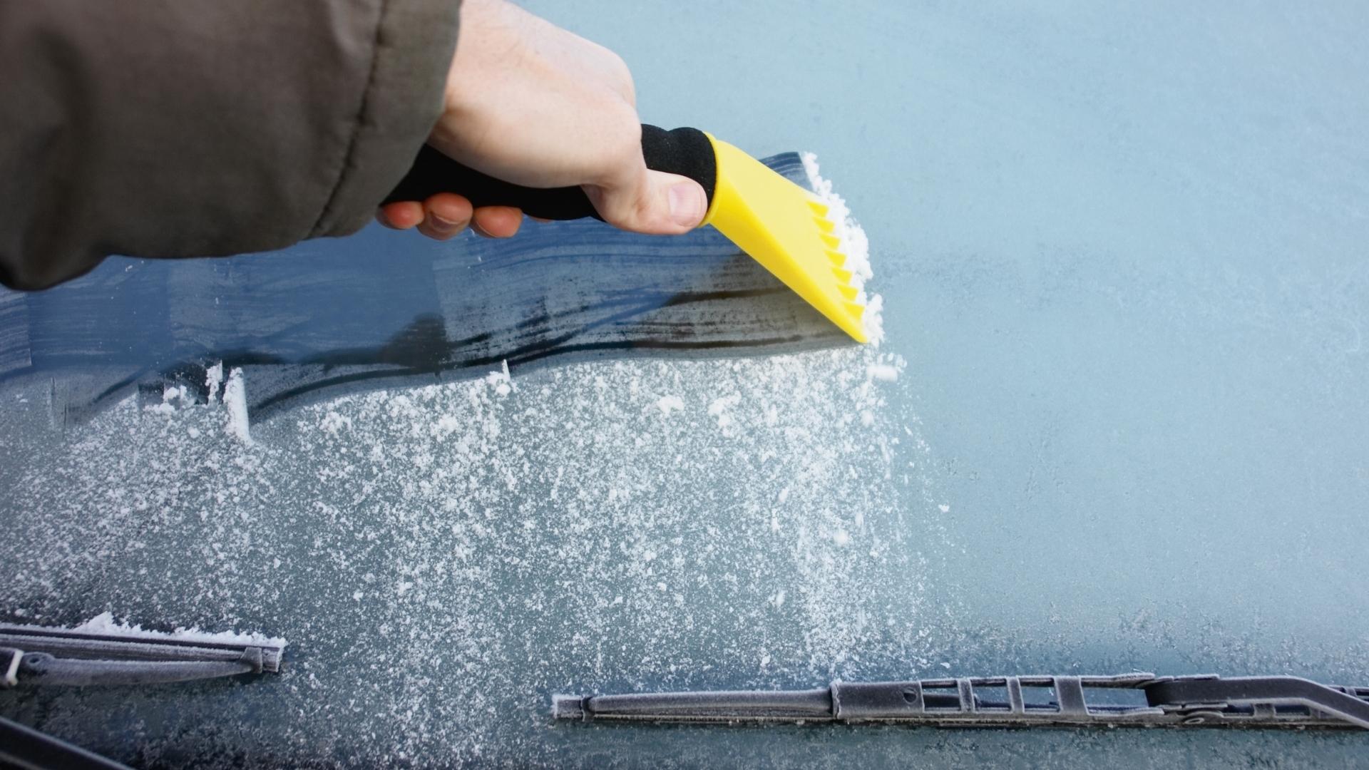 How to De-Ice Your Windshield Fast