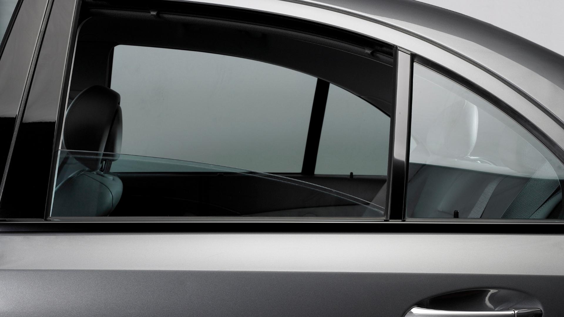 Acoustic rear side window on a modern vehicle, close up look