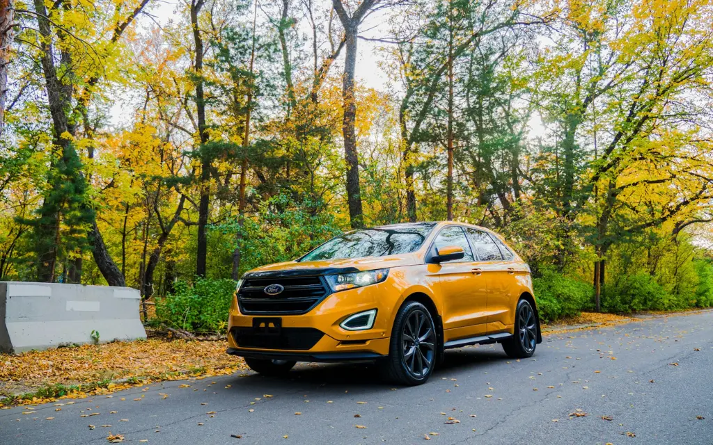 Yellow version of the Ford Edge.